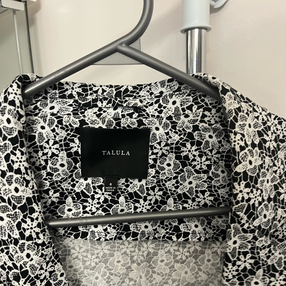Talula Light Blazer - Picture 3 of 5